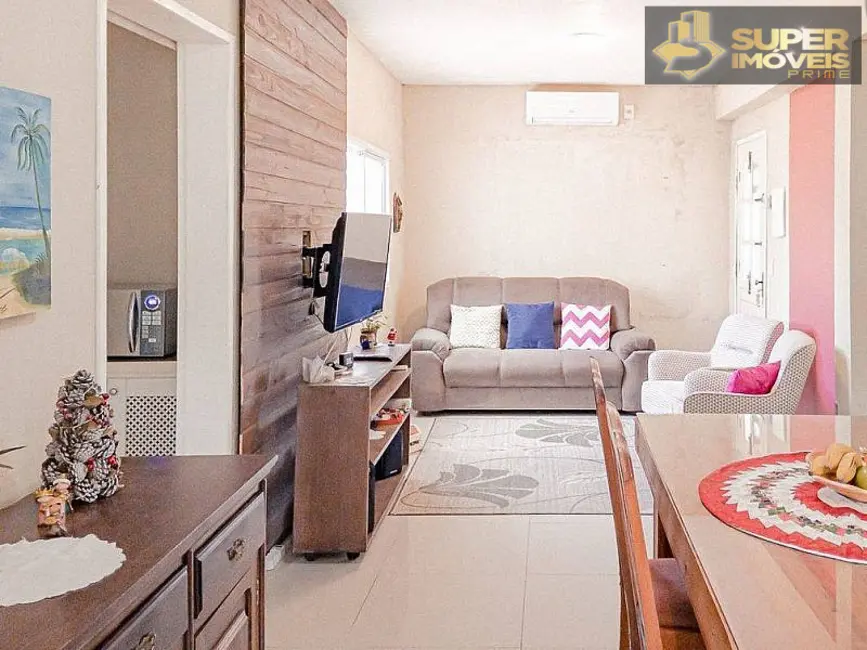 Casa com 3 quartos à venda, 450m2 em Laranjal, Pelotas - RS - imagem 1 Foto 1 de Casa com 3 quartos à venda, 450m2 em Laranjal, Pelotas - RS