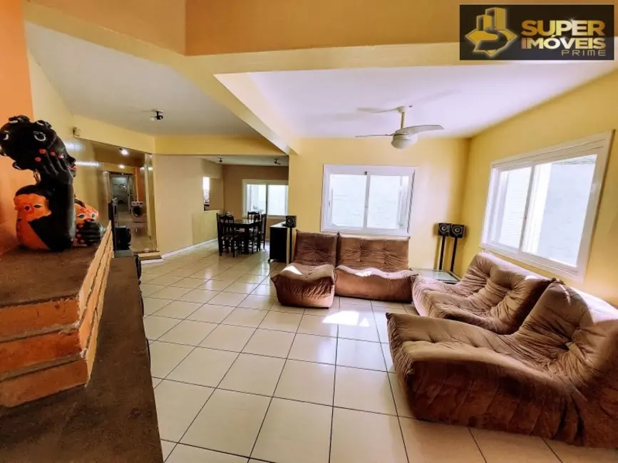 Foto 4 de Casa com 4 quartos à venda, 335m2 em Areal, Pelotas - RS