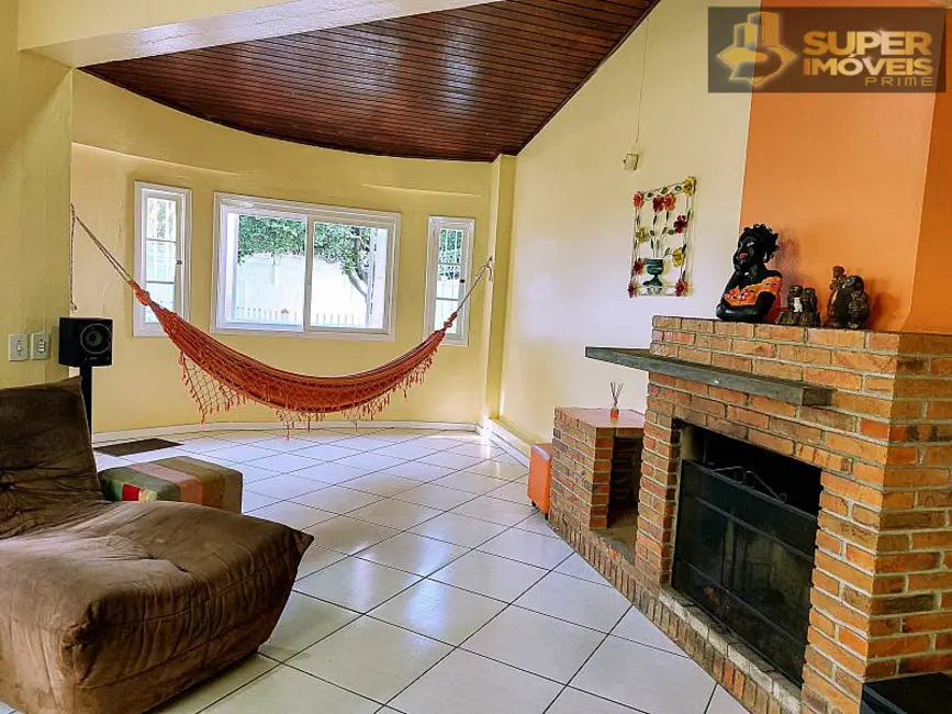 Casa com 4 quartos à venda, 335m2 em Areal, Pelotas - RS - imagem 6 Foto 6 de Casa com 4 quartos à venda, 335m2 em Areal, Pelotas - RS