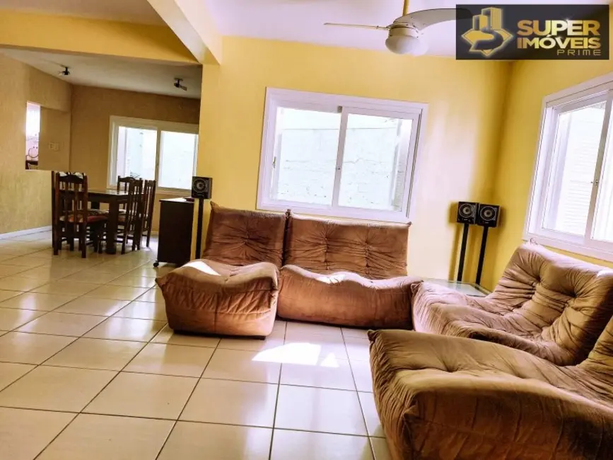 Foto 3 de Casa com 4 quartos à venda, 335m2 em Areal, Pelotas - RS