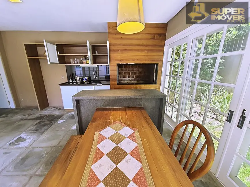 Casa com 3 quartos à venda, 434m2 em Areal, Pelotas - RS - imagem 5 Foto 5 de Casa com 3 quartos à venda, 434m2 em Areal, Pelotas - RS