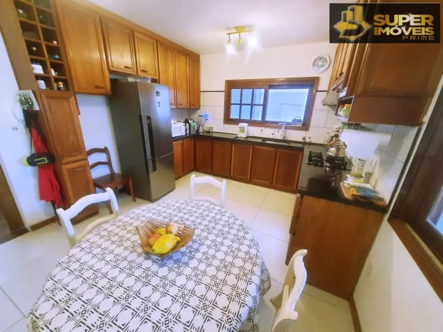 Foto 9 de Casa com 3 quartos à venda, 360m2 em Centro, Pelotas - RS