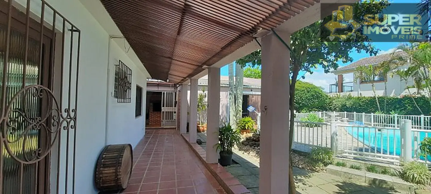 Casa com 4 quartos à venda, 1177m2 em Laranjal, Pelotas - RS - imagem 7 Foto 7 de Casa com 4 quartos à venda, 1177m2 em Laranjal, Pelotas - RS