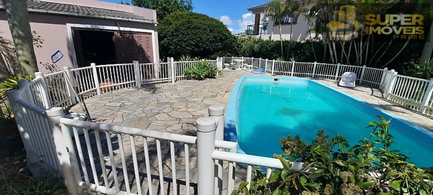 Casa com 4 quartos à venda, 1177m2 em Laranjal, Pelotas - RS - imagem 1 Foto 1 de Casa com 4 quartos à venda, 1177m2 em Laranjal, Pelotas - RS