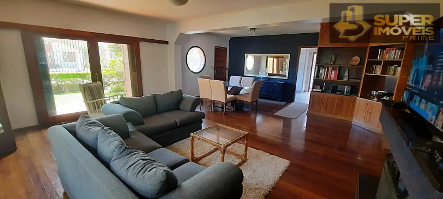 Casa com 4 quartos à venda, 1177m2 em Laranjal, Pelotas - RS - imagem 2 Foto 2 de Casa com 4 quartos à venda, 1177m2 em Laranjal, Pelotas - RS