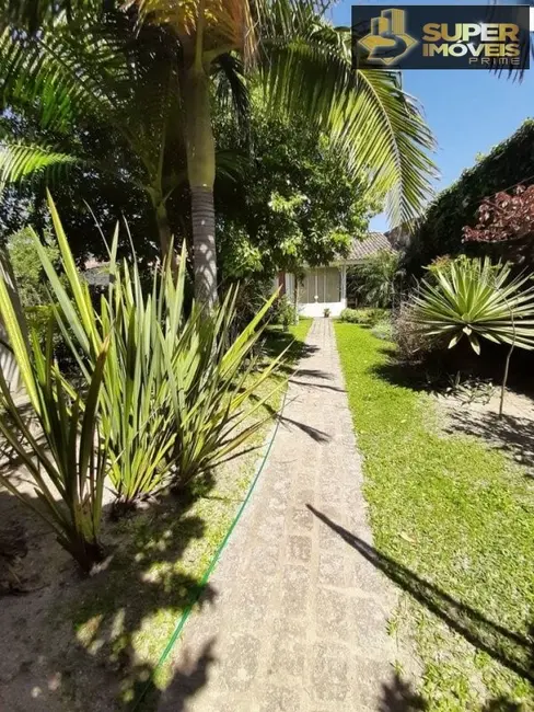 Foto 3 de Casa com 7 quartos à venda, 1500m2 em Laranjal, Pelotas - RS