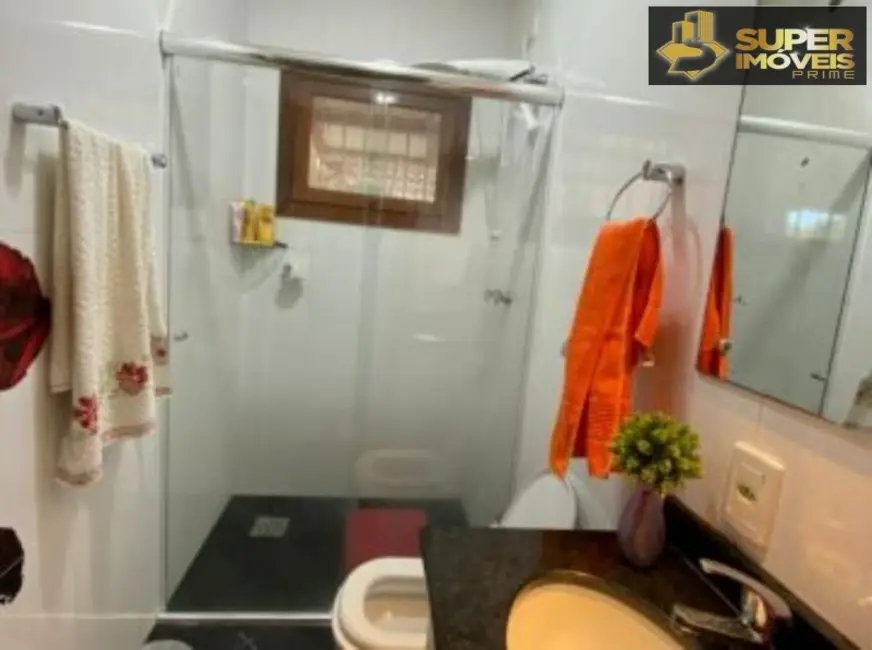 Foto 9 de Casa com 3 quartos à venda, 450m2 em Laranjal, Pelotas - RS