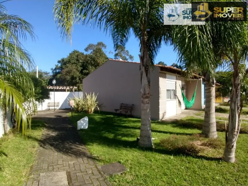 Foto 1 de Casa com 2 quartos à venda, 164m2 em Três Vendas, Pelotas - RS