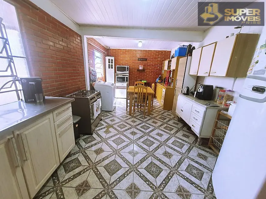 Casa com 3 quartos à venda, 210m2 em Fragata, Pelotas - RS - imagem 8 Foto 8 de Casa com 3 quartos à venda, 210m2 em Fragata, Pelotas - RS