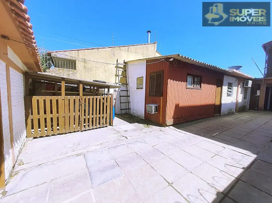 Casa com 3 quartos à venda, 210m2 em Fragata, Pelotas - RS - imagem 2 Foto 2 de Casa com 3 quartos à venda, 210m2 em Fragata, Pelotas - RS