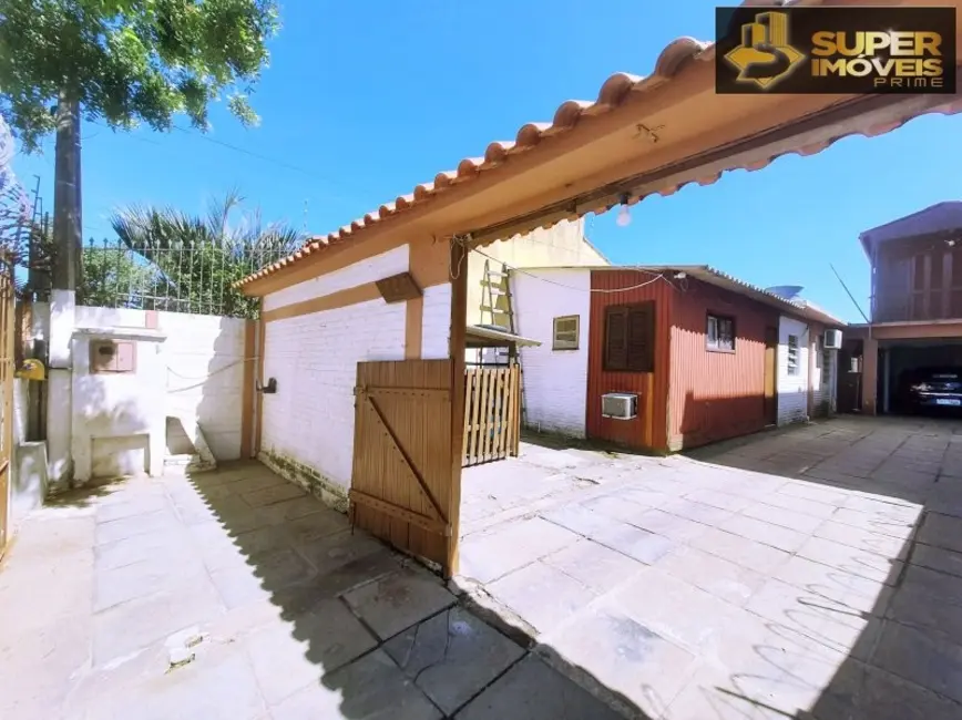 Foto 1 de Casa com 3 quartos à venda, 210m2 em Fragata, Pelotas - RS