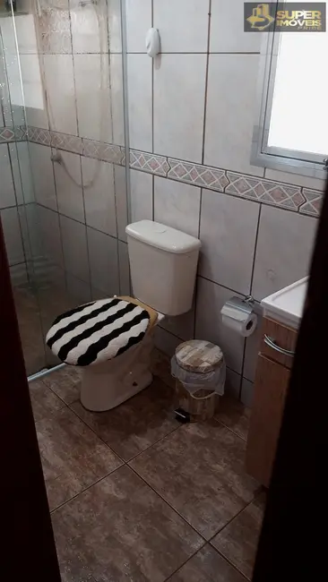 Casa com 2 quartos à venda, 300m2 em Laranjal, Pelotas - RS - imagem 8 Foto 8 de Casa com 2 quartos à venda, 300m2 em Laranjal, Pelotas - RS