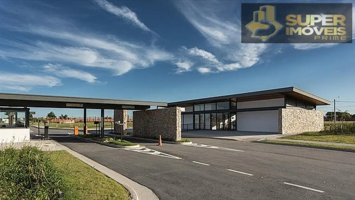 Casa de Condomínio com 3 quartos à venda, 400m2 em Laranjal, Pelotas - RS - imagem 3 Foto 3 de Casa de Condomínio com 3 quartos à venda, 400m2 em Laranjal, Pelotas - RS