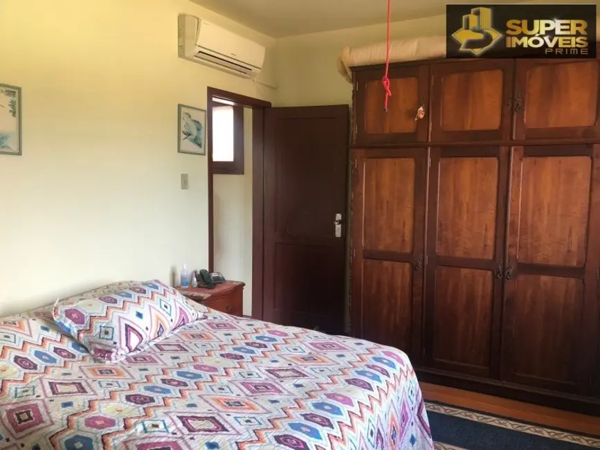 Foto 9 de Casa com 3 quartos à venda, 300m2 em Laranjal, Pelotas - RS