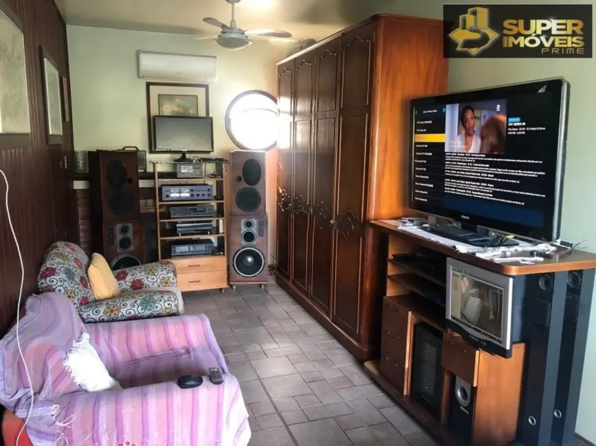 Foto 6 de Casa com 3 quartos à venda, 300m2 em Laranjal, Pelotas - RS