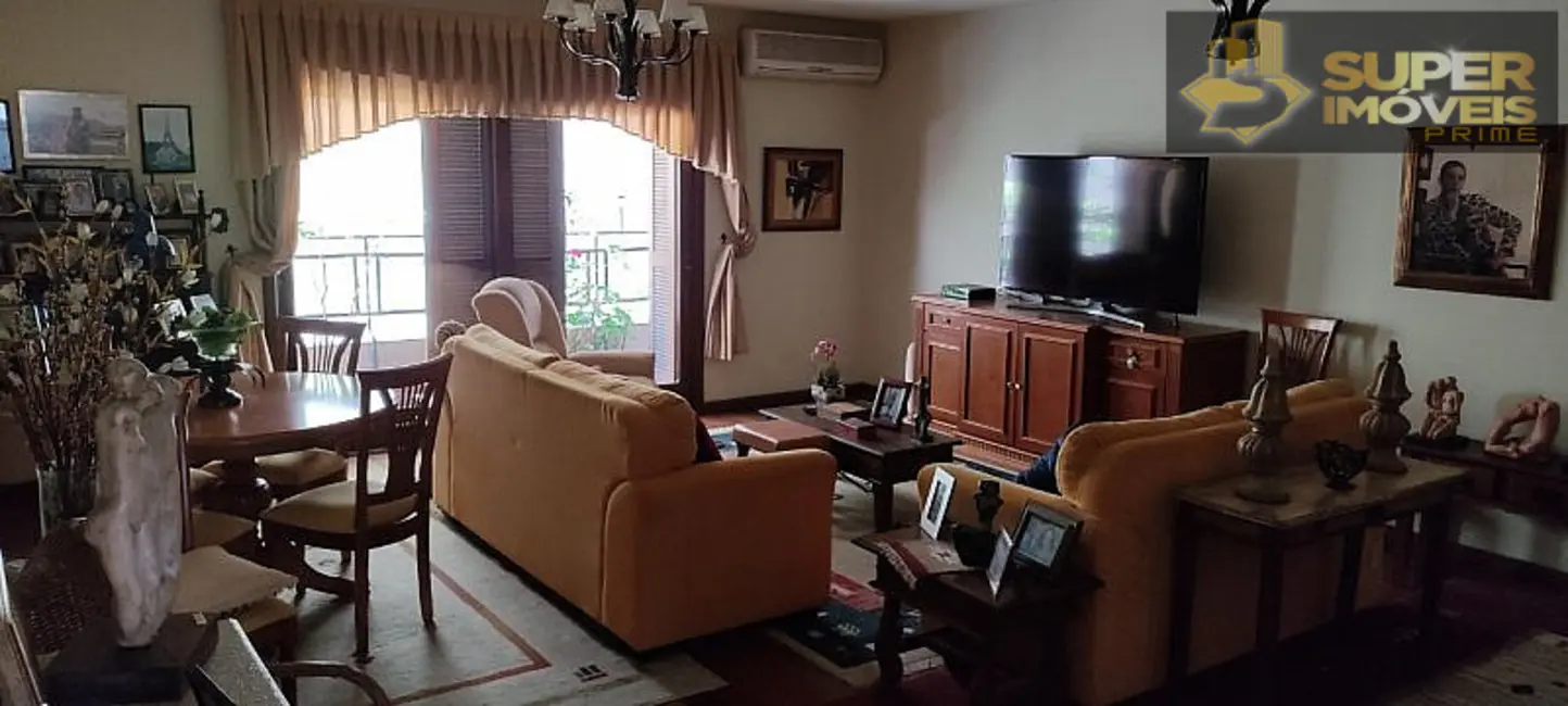 Foto 1 de Apartamento com 3 quartos à venda, 208m2 em Centro, Pelotas - RS