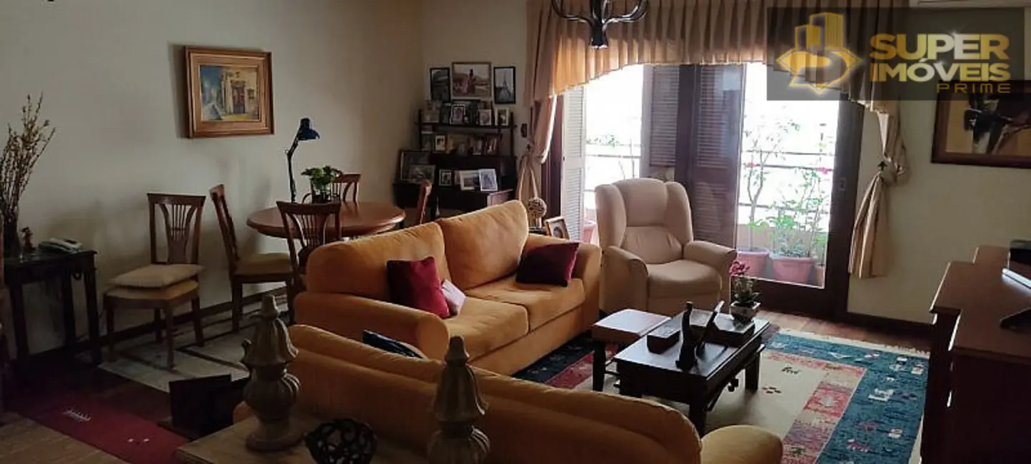 Foto 2 de Apartamento com 3 quartos à venda, 208m2 em Centro, Pelotas - RS