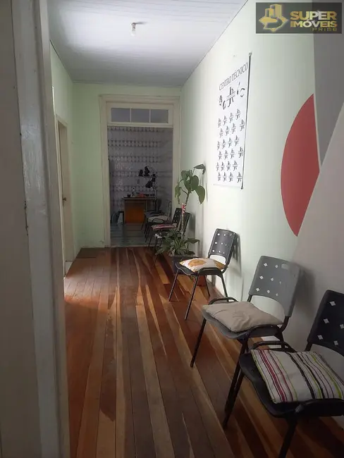 Casa com 3 quartos à venda, 175m2 em Centro, Pelotas - RS - imagem 1 Foto 1 de Casa com 3 quartos à venda, 175m2 em Centro, Pelotas - RS