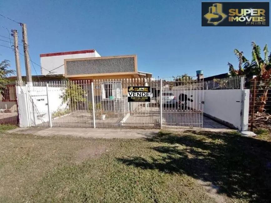 Foto 1 de Casa com 2 quartos à venda, 300m2 em Três Vendas, Pelotas - RS