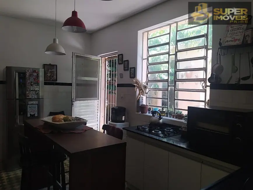Casa com 3 quartos à venda, 169m2 em Centro, Pelotas - RS - imagem 5 Foto 5 de Casa com 3 quartos à venda, 169m2 em Centro, Pelotas - RS