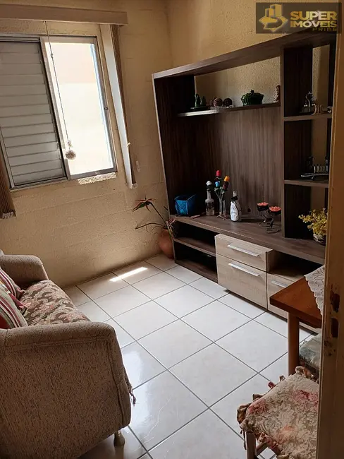 Foto 2 de Apartamento com 2 quartos à venda, 48m2 em São Gonçalo, Pelotas - RS