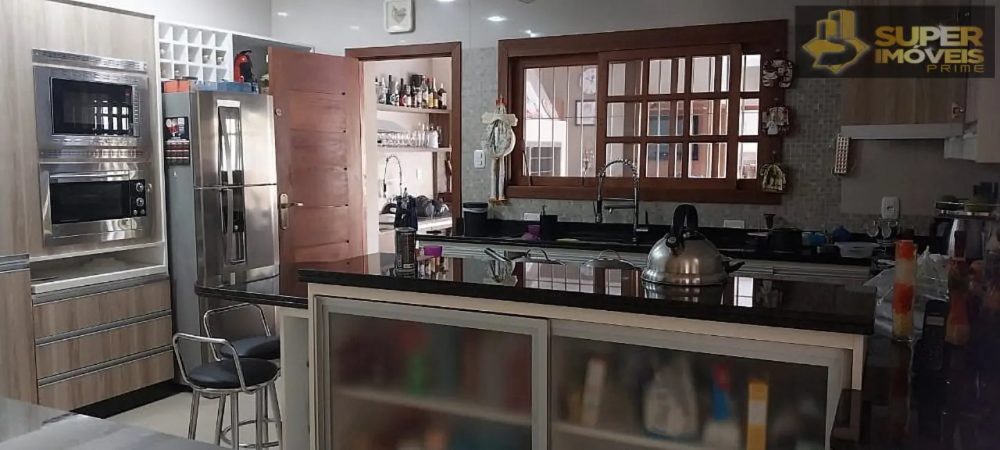 Foto 7 de Casa com 4 quartos à venda, 360m2 em Centro, Pelotas - RS