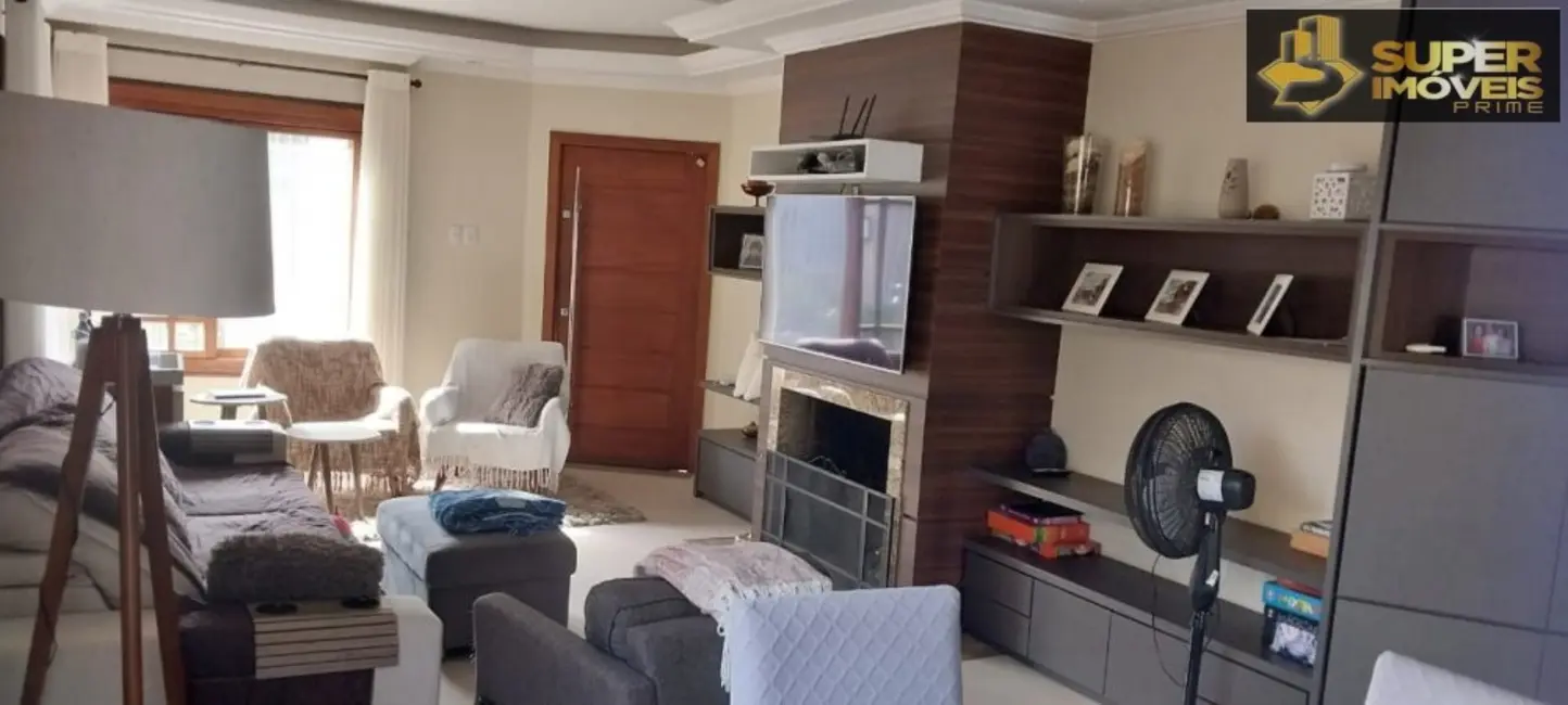 Foto 3 de Casa com 4 quartos à venda, 360m2 em Centro, Pelotas - RS