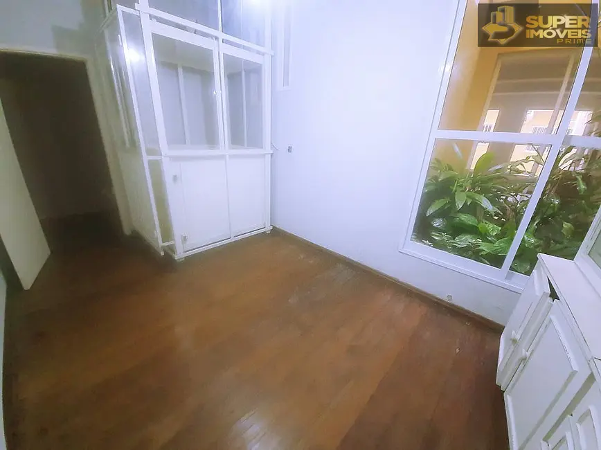 Casa com 3 quartos à venda, 285m2 em Centro, Pelotas - RS - imagem 7 Foto 7 de Casa com 3 quartos à venda, 285m2 em Centro, Pelotas - RS
