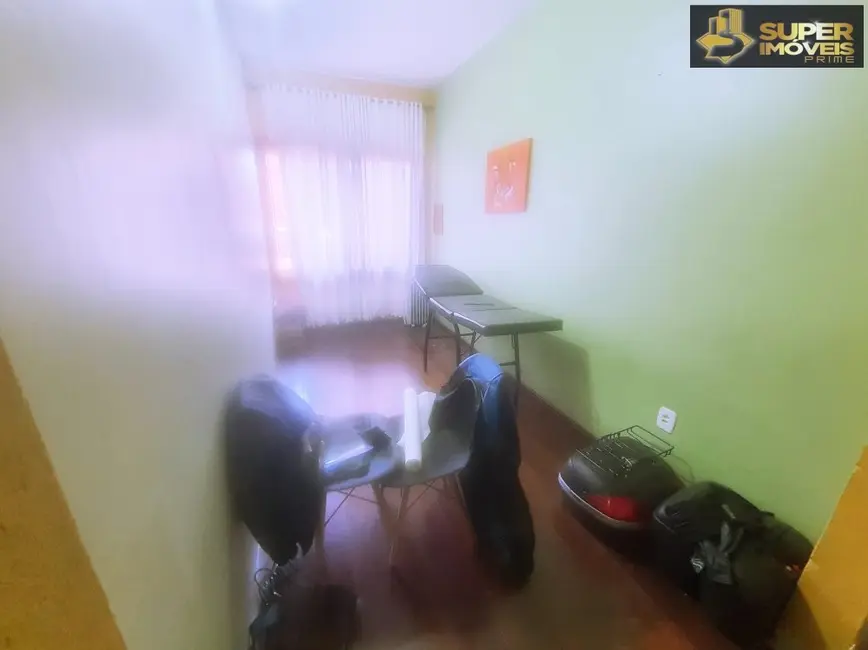 Foto 6 de Casa com 4 quartos à venda, 391m2 em Centro, Pelotas - RS