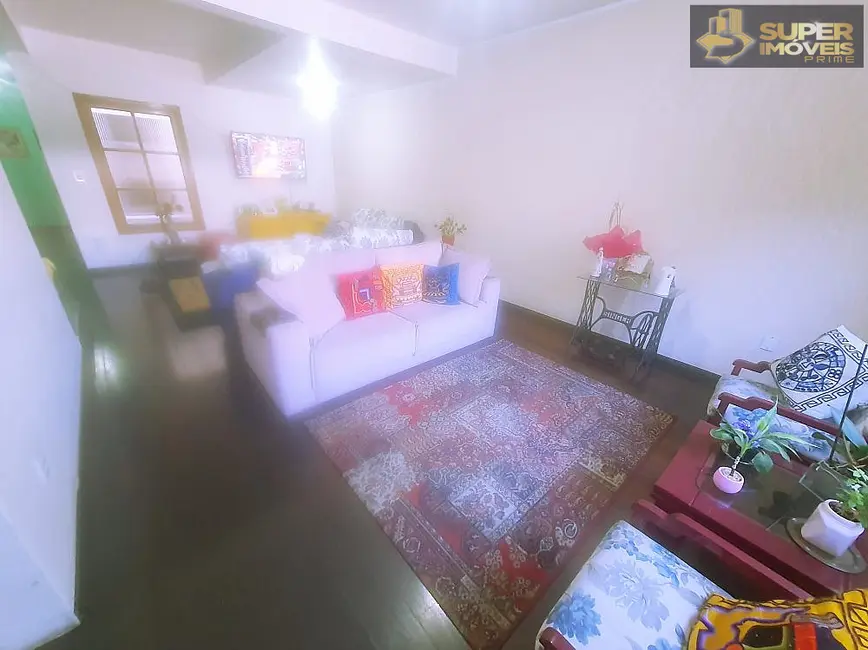 Casa com 4 quartos à venda, 391m2 em Centro, Pelotas - RS - imagem 3 Foto 3 de Casa com 4 quartos à venda, 391m2 em Centro, Pelotas - RS