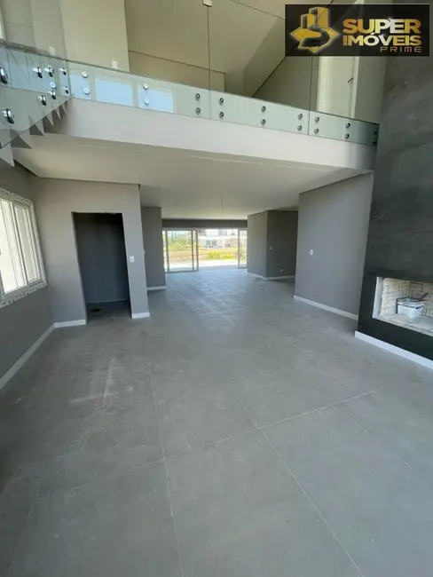 Foto 3 de Casa com 3 quartos à venda, 420m2 em Laranjal, Pelotas - RS