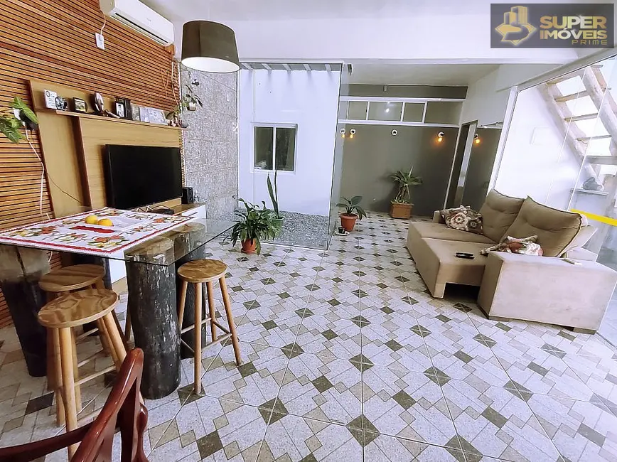 Foto 1 de Casa com 5 quartos à venda, 500m2 em Areal, Pelotas - RS