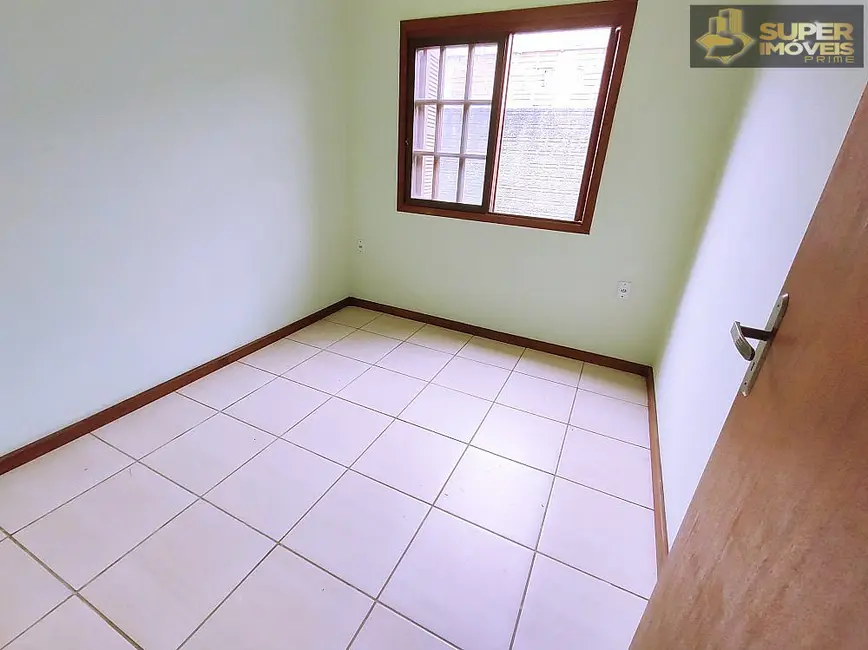 Casa com 3 quartos à venda, 300m2 em Três Vendas, Pelotas - RS - imagem 8 Foto 8 de Casa com 3 quartos à venda, 300m2 em Três Vendas, Pelotas - RS