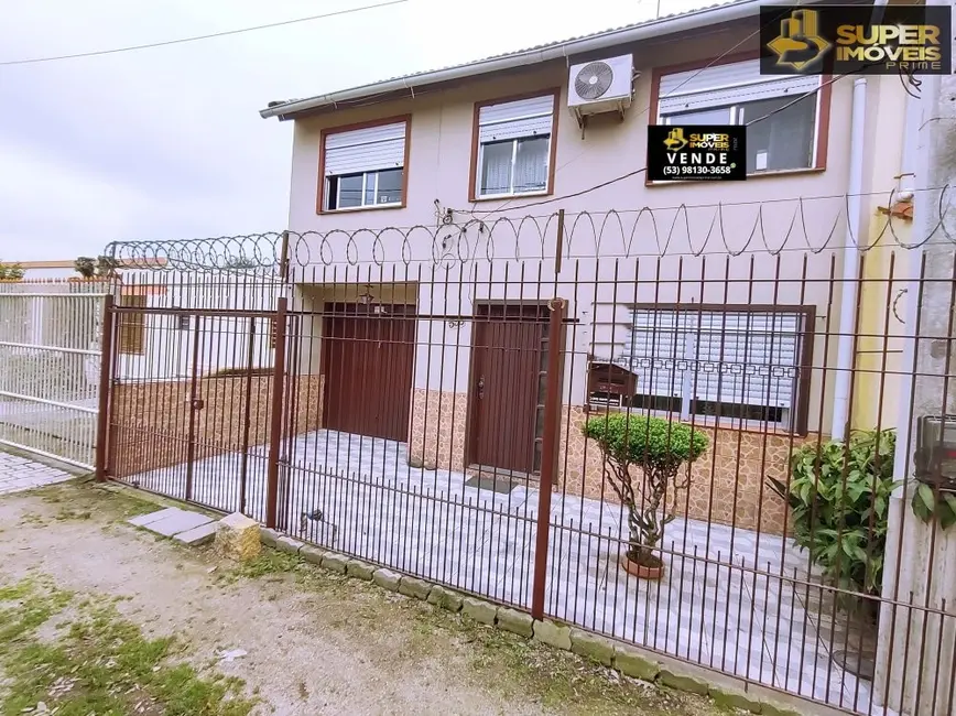 Foto 2 de Casa com 3 quartos à venda, 193m2 em Três Vendas, Pelotas - RS