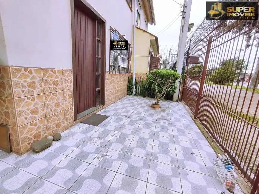 Foto 1 de Casa com 3 quartos à venda, 193m2 em Três Vendas, Pelotas - RS