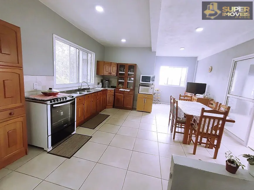 Casa com 2 quartos à venda, 592m2 em Três Vendas, Pelotas - RS - imagem 5 Foto 5 de Casa com 2 quartos à venda, 592m2 em Três Vendas, Pelotas - RS