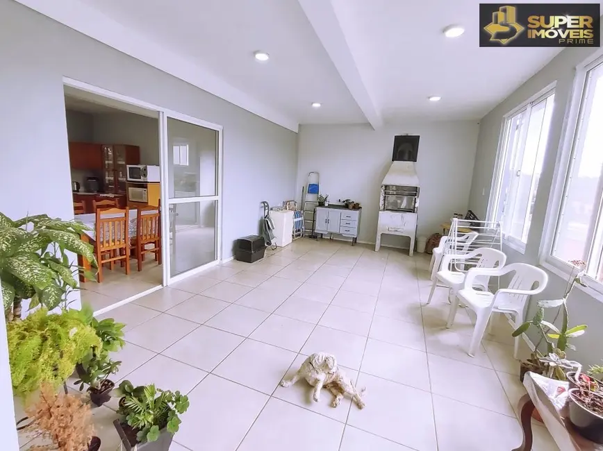 Foto 9 de Casa com 2 quartos à venda, 592m2 em Três Vendas, Pelotas - RS