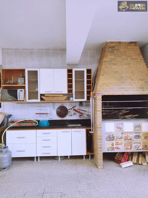 Foto 9 de Casa com 4 quartos à venda, 200m2 em Três Vendas, Pelotas - RS