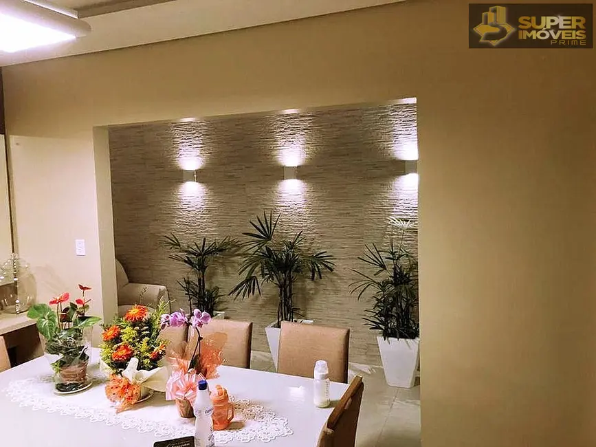 Casa com 4 quartos à venda, 242m2 em Centro, Pelotas - RS - imagem 7 Foto 7 de Casa com 4 quartos à venda, 242m2 em Centro, Pelotas - RS