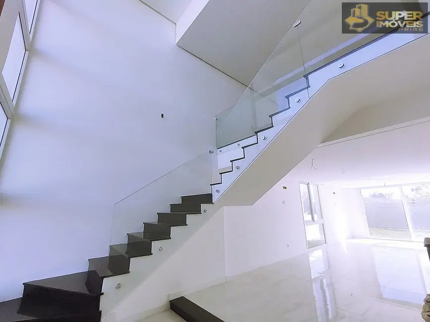 Casa de Condomínio com 3 quartos à venda, 390m2 em São Gonçalo, Pelotas - RS - imagem 4 Foto 4 de Casa de Condomínio com 3 quartos à venda, 390m2 em São Gonçalo, Pelotas - RS