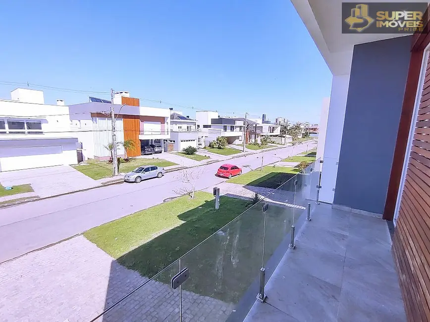 Casa de Condomínio com 3 quartos à venda, 390m2 em São Gonçalo, Pelotas - RS - imagem 1 Foto 1 de Casa de Condomínio com 3 quartos à venda, 390m2 em São Gonçalo, Pelotas - RS