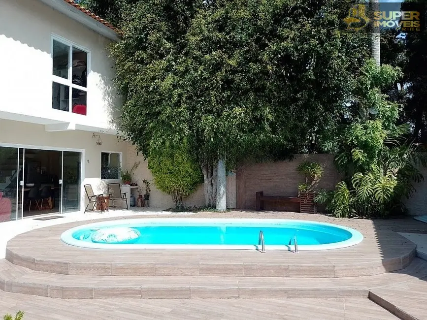 Foto 2 de Casa com 5 quartos à venda, 576m2 em Laranjal, Pelotas - RS