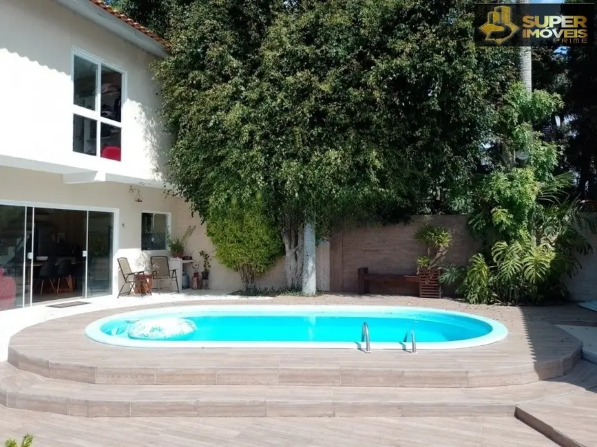 Foto 1 de Casa com 5 quartos à venda, 576m2 em Laranjal, Pelotas - RS
