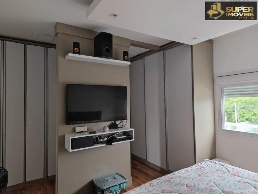 Foto 9 de Casa com 2 quartos à venda, 335m2 em Fragata, Pelotas - RS