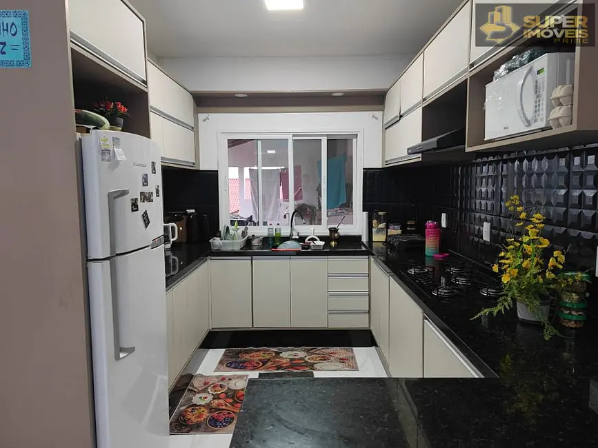 Casa com 2 quartos à venda, 335m2 em Fragata, Pelotas - RS - imagem 8 Foto 8 de Casa com 2 quartos à venda, 335m2 em Fragata, Pelotas - RS