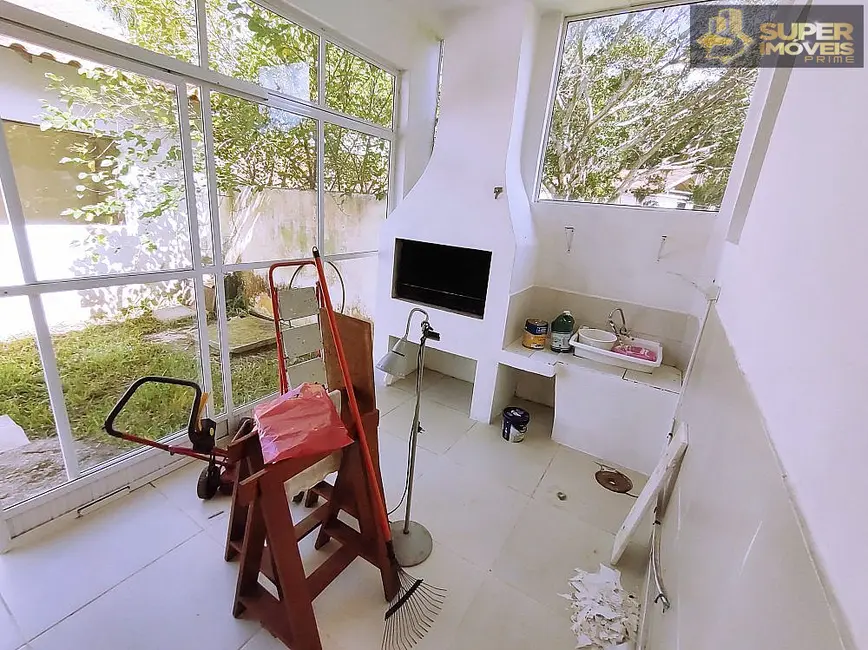 Casa com 3 quartos à venda, 910m2 em Laranjal, Pelotas - RS - imagem 4 Foto 4 de Casa com 3 quartos à venda, 910m2 em Laranjal, Pelotas - RS