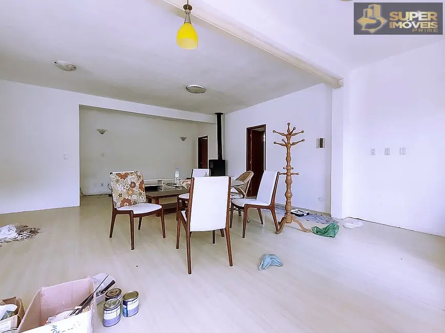 Casa com 3 quartos à venda, 910m2 em Laranjal, Pelotas - RS - imagem 3 Foto 3 de Casa com 3 quartos à venda, 910m2 em Laranjal, Pelotas - RS