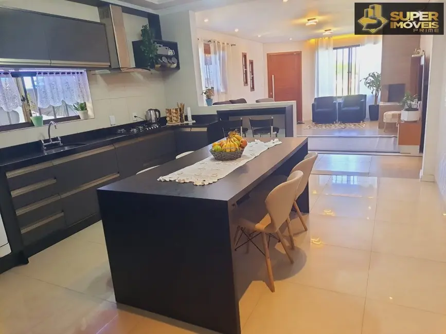 Foto 7 de Casa com 3 quartos à venda, 300m2 em Areal, Pelotas - RS