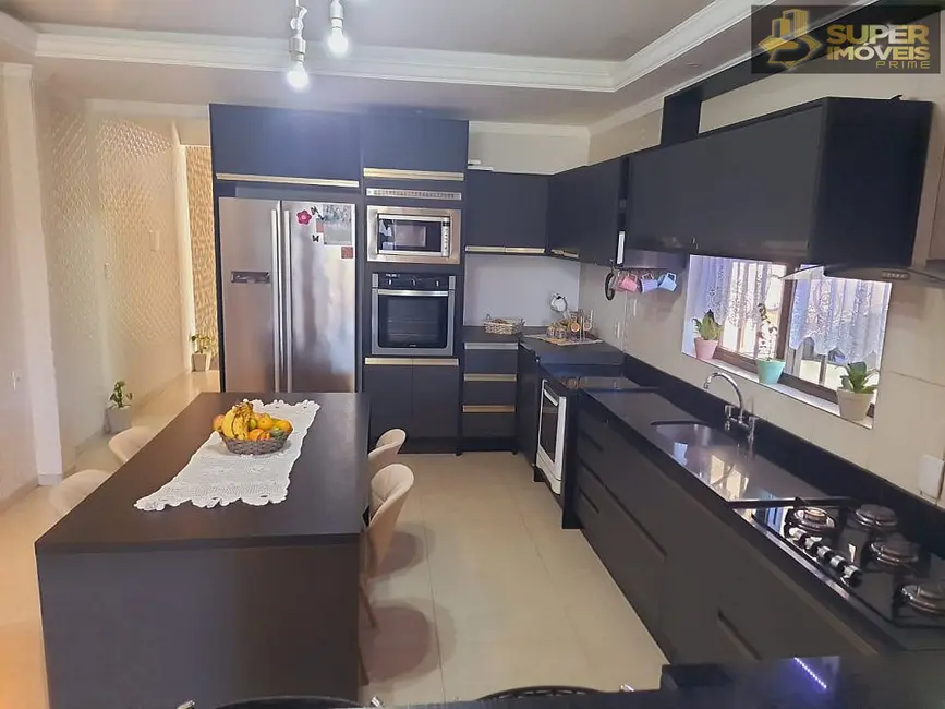 Foto 5 de Casa com 3 quartos à venda, 300m2 em Areal, Pelotas - RS