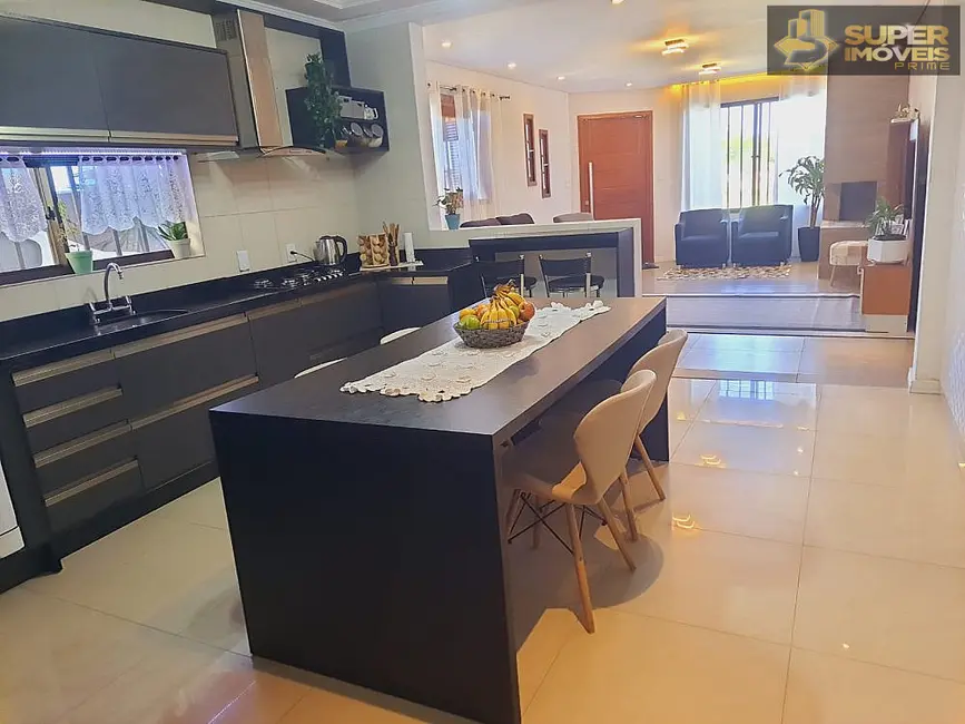 Foto 7 de Casa com 3 quartos à venda, 300m2 em Areal, Pelotas - RS